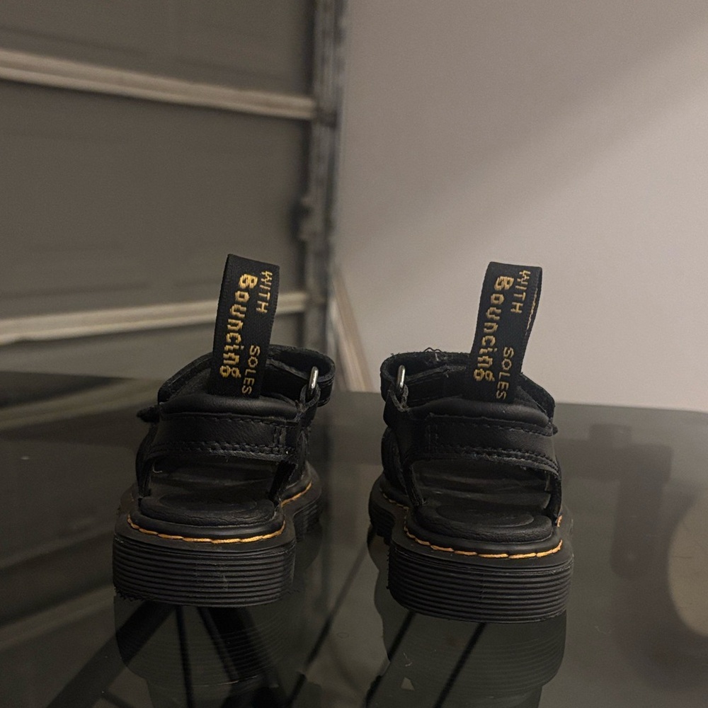 Dr. Martens Toddler Strap Sandals - Picture 9 of 11